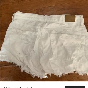 american eagle white shorts